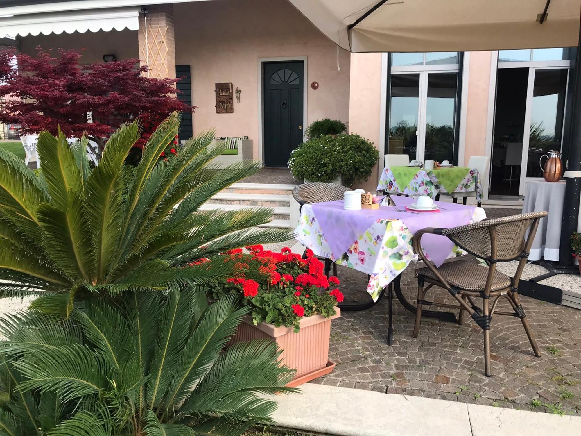 سان بيترو في كاريانو Villa Archi B&B المظهر الخارجي الصورة